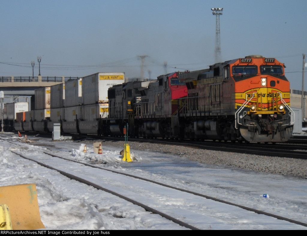 BNSF 4777 East